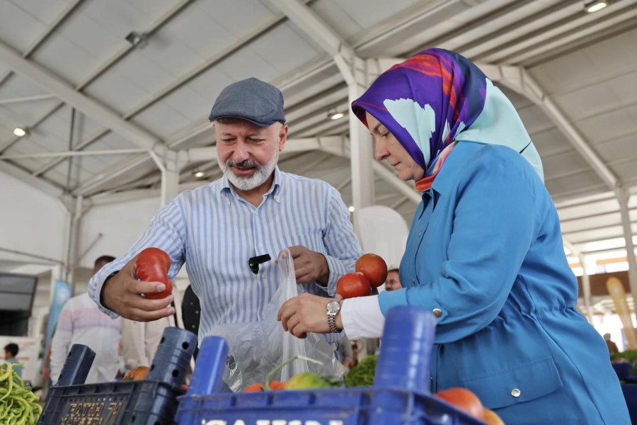 Başkan Çolakbayrakdar: “yüzde 100 Ekolojik Pazar, Türkiye’ye Model Oldu”