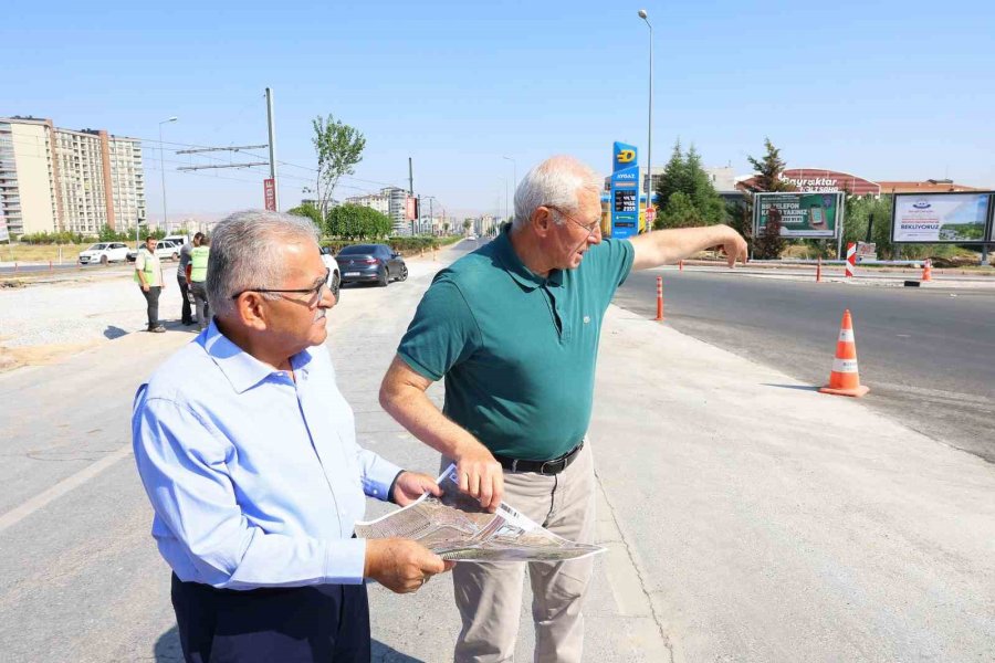 Başkan Büyükkılıç: "geceleri Çalışıyor, Gündüzleri Trafiğe Açıyoruz"