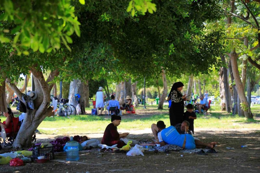 Antalya’da Termometreler Çıldırdı: Ağustos Ayının En Sıcak Günlerinden Biri Yaşanıyor