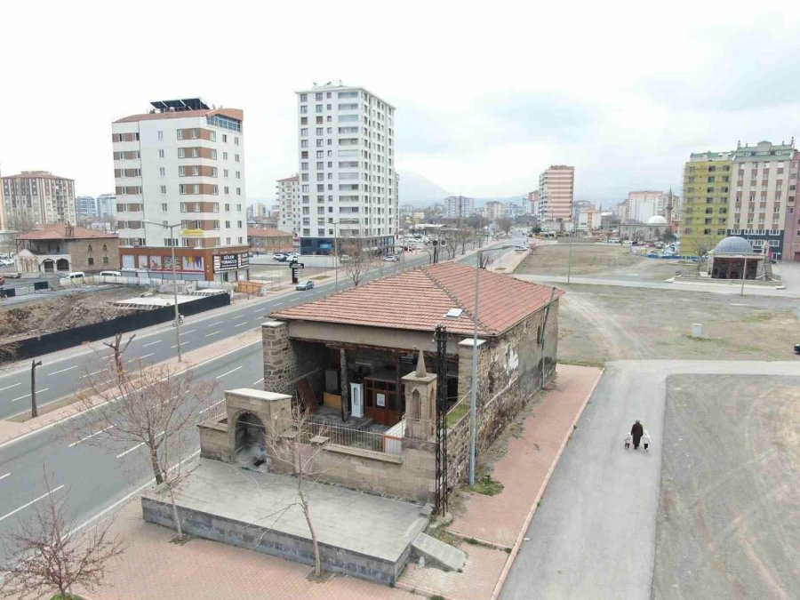 Taşmakıran Cami İle Çeşmesi Restore Edilecek