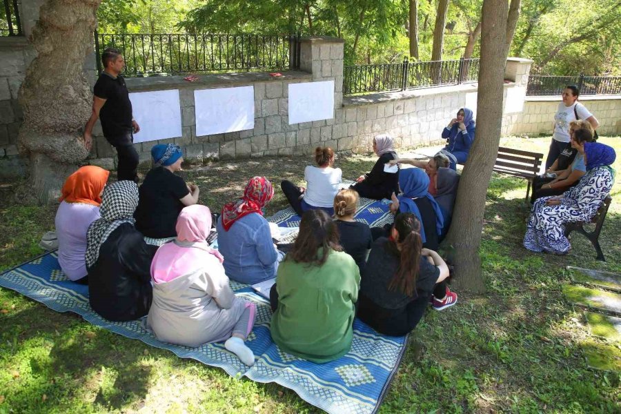 Melikgazi Belediyesi, Sağlıklı Yaşam Ve Farkındalık Kampı Düzenledi