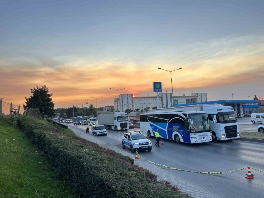 Otomobilin Çarptığı Yaşlı Kadın Hayatını Kaybetti