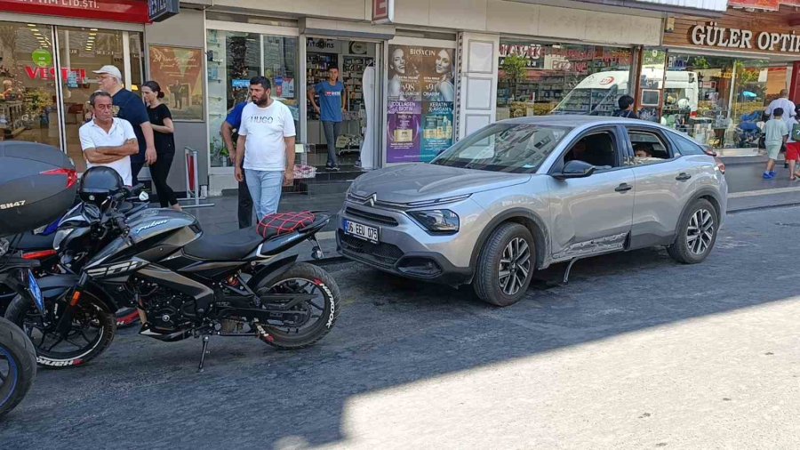 Kırmızı Işık İhlali Kaza Yaptırdı: 1 Yaralı