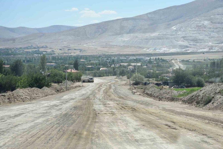 Çiftlik-gümüşler Bağlantı Yolu Yıl Sonunda Trafiğe Açılacak