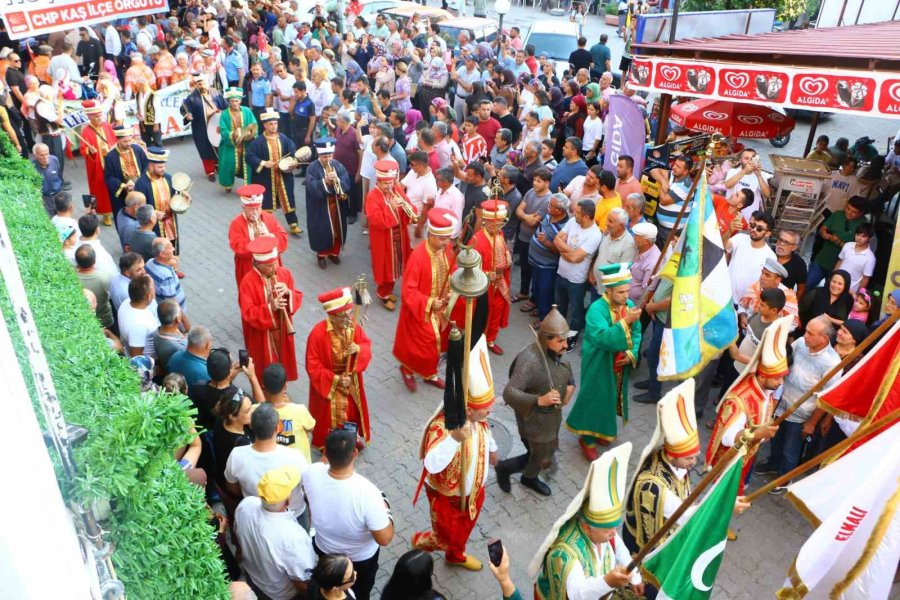 Antalyalılar Gömbe Şenliğinde Buluştu