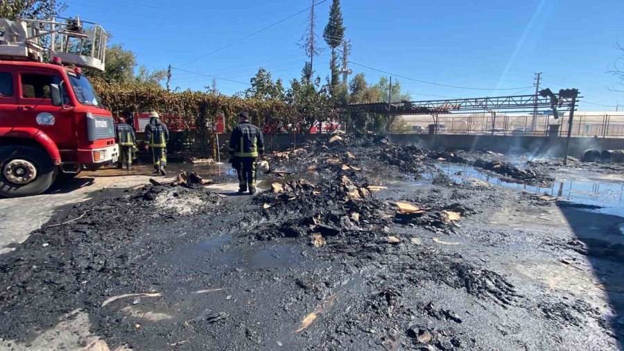 Antalya’da Karton Fabrikası Kül Oldu, Maddi Hasar 100 Milyon Tl