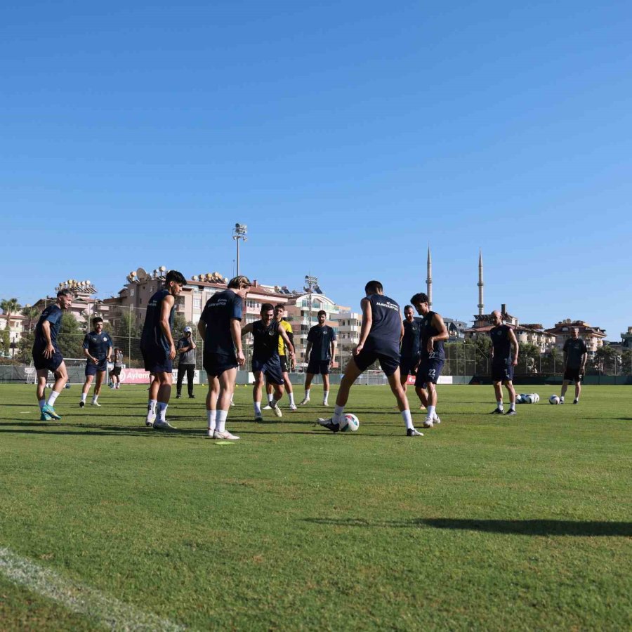 Alanyaspor, Başakşehir Maçı Hazırlıklarını Tamamladı