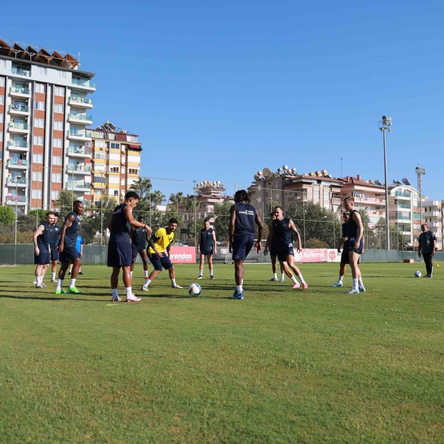 Alanyaspor, Başakşehir Maçı Hazırlıklarını Tamamladı