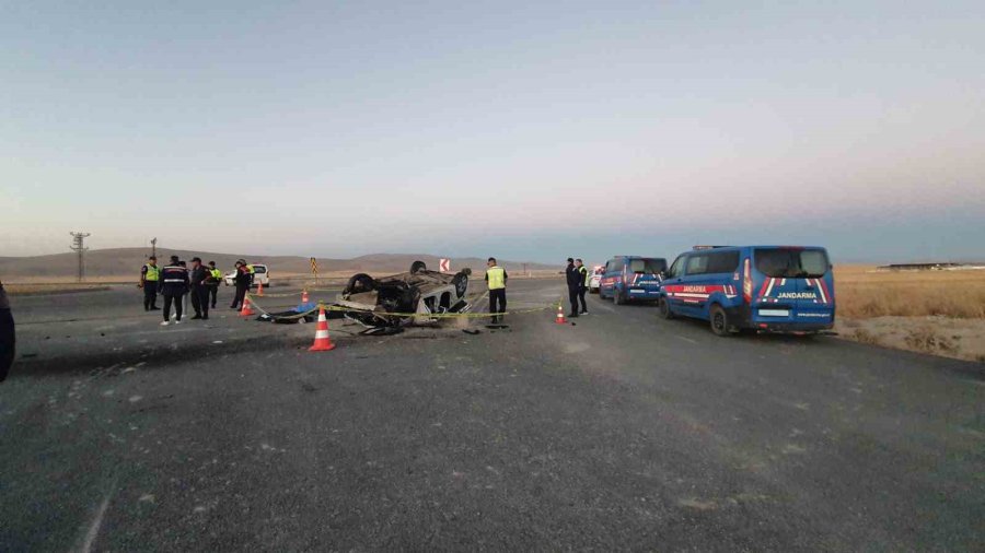 Cenaze Yolunda Feci Kaza: 4 Ölü, 2 Yaralı