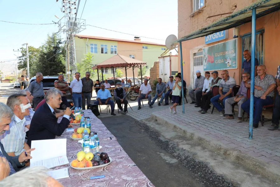 Vali Çelik Belde Ve Köylerde Vatandaşlarla Bir Araya Geldi