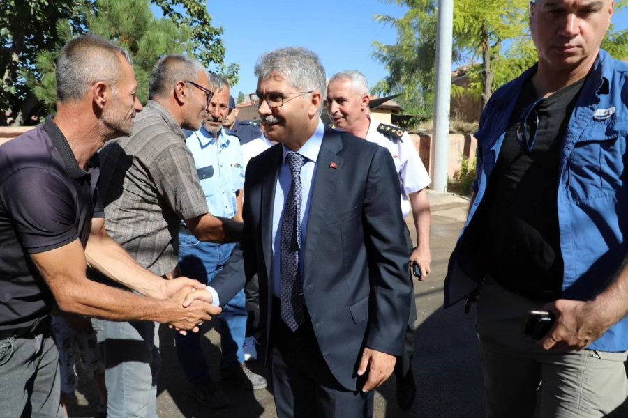 Vali Çelik Belde Ve Köylerde Vatandaşlarla Bir Araya Geldi