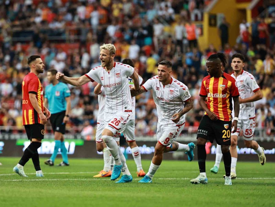 Trendyol Süper Lig: Kayserispor : 1 - Sivasspor: 1 (ilk Yarı)