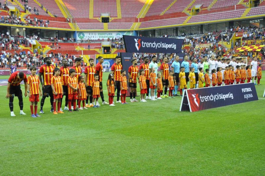 Trendyol Süper Lig: Kayserispor: 1 - Sivasspor: 1 (maç Devam Ediyor)