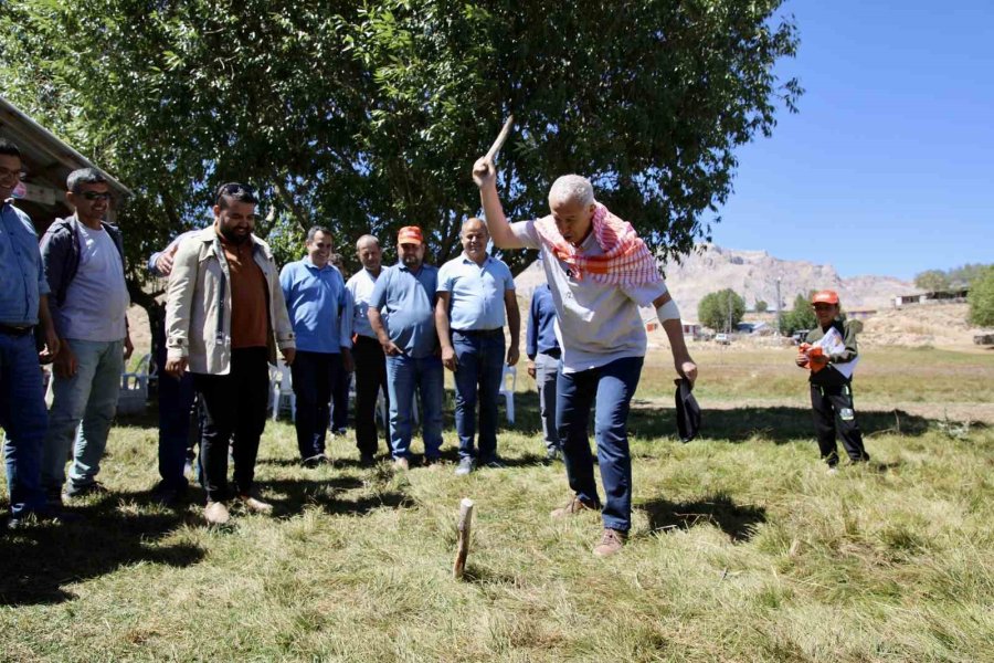 Başkan Özçelik Batı Yaylalarında Vatandaşlarla Buluştu