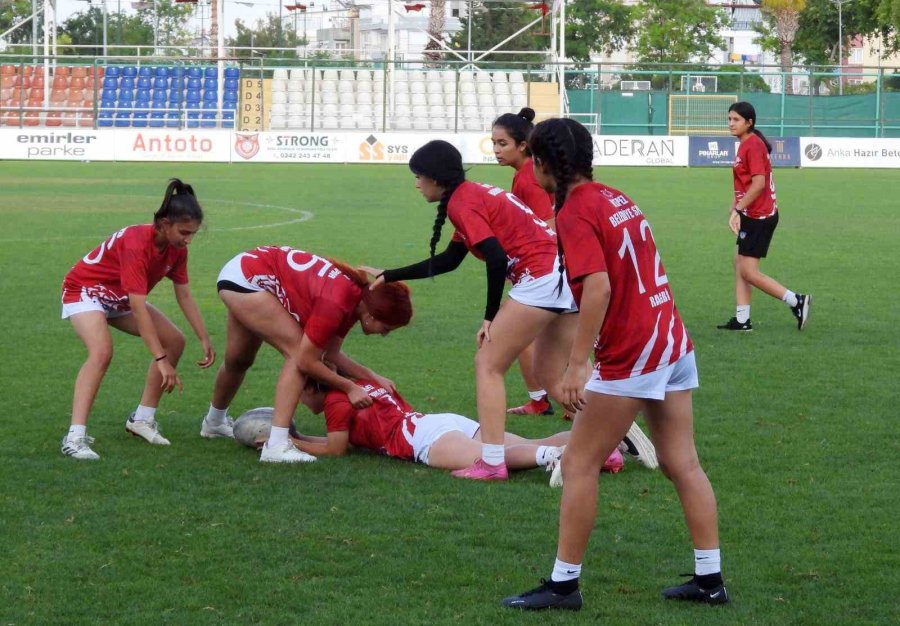 Kepez Ragbi Takımları, Yeni Sezon İçin Günde Çift Antrenmanla Sahada