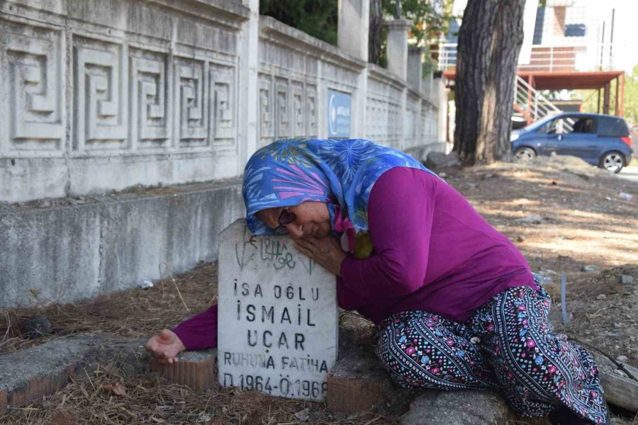 Sahipsiz Çocuk Mezarının Altından Göz Yaşartan Dram Çıktı