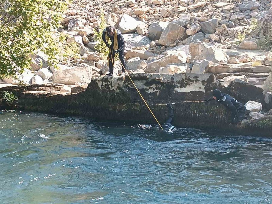 Köprü Çay’da Kaybolan Genci Arama Çalışmaları Sürüyor