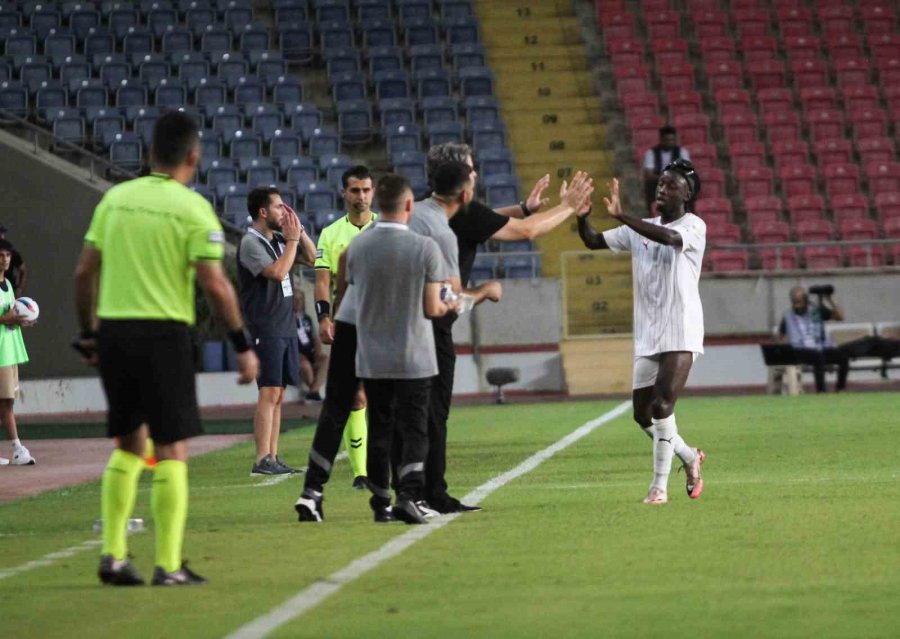 Trendyol Süper Lig: Hatayspor: 1 - Kasımpaşa: 0 (ilk Yarı)