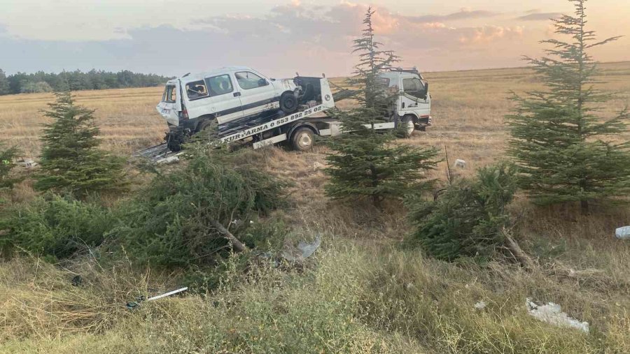 Şarampole Yuvarlanan Aracın Sürücüsü Hayatını Kaybetti