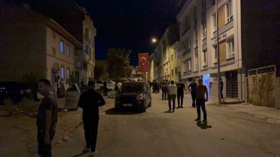 Asker Eğlencesinde Polis Memuruna Mukavemet Gösteren 2 Kişi Gözaltına Alındı