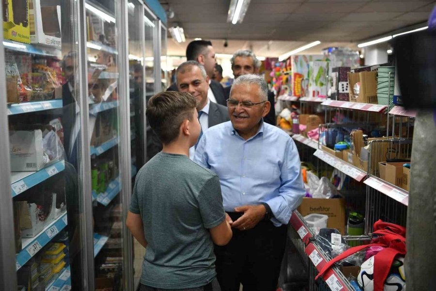 Başkan Büyükkılıç; Eskişehir Bağları’nda 3 Mahalle Muhtarı Ve Vatandaşlarla Bir Araya Geldi