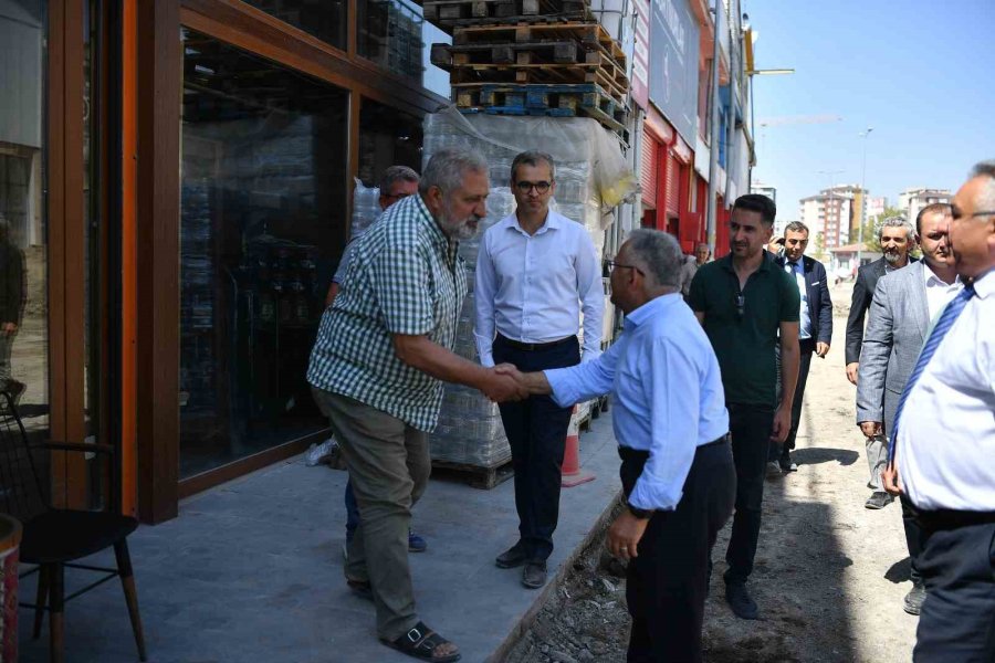 Başkan Büyükkılıç, 50 Yıllık Altyapısı Yenilenen Argıncık Toptancılar Sitesi’nde İncelemelerde Bulundu