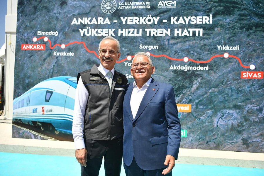 Başkan Büyükkılıç, Bakan Uraloğlu’na Hızlı Tren Hattı Şantiyesi’nde Verilen Brifinge Katıldı