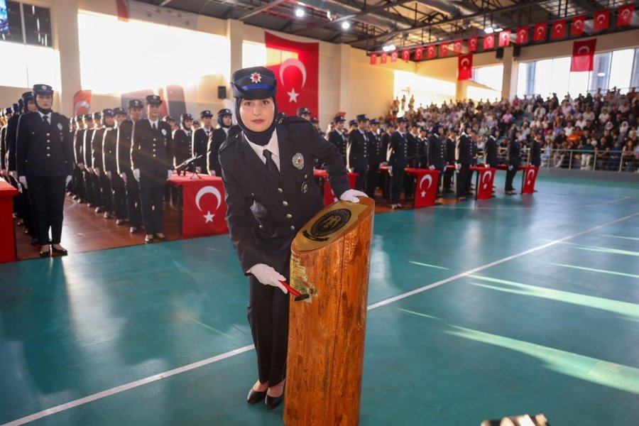 Mersin Pomem 30. Dönem Mezunlarını Verdi