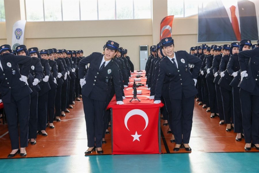 Mersin Pomem 30. Dönem Mezunlarını Verdi