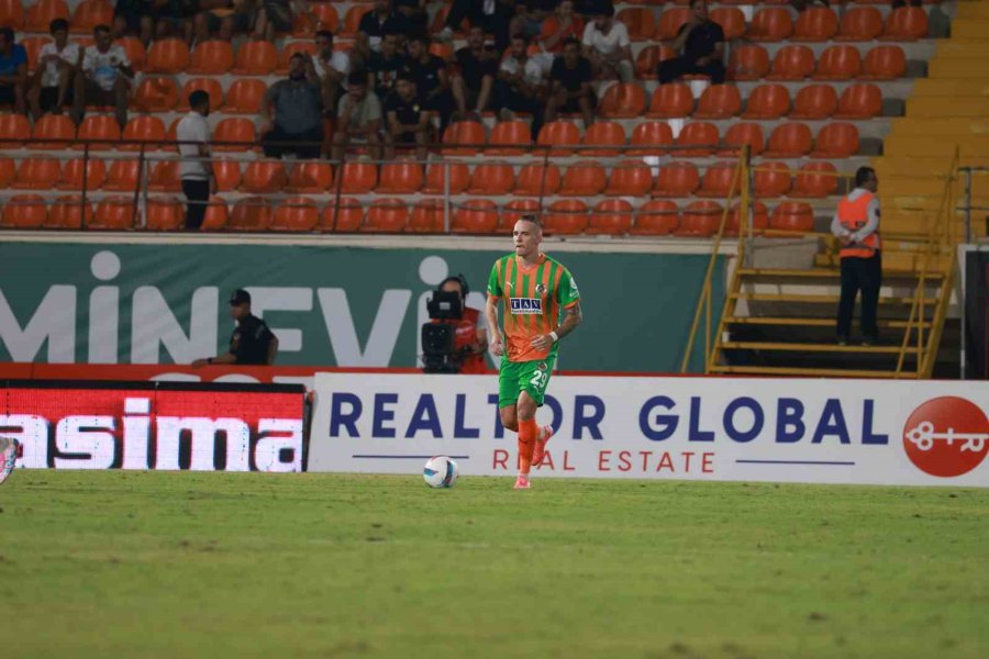 Trendyol Süper Lig: Corendon Alanyaspor: 1 - Göztepe: 1 (maç Sonucu)