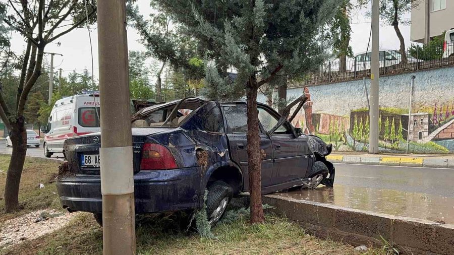 Aksaray’da Trafik Kazası: 2 Yaralı