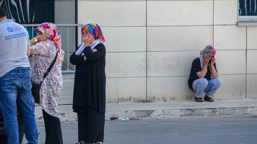 Antalya’daki Huzurevi Yangınında Hastaneye Kaldırılan 2 Kişiden Acı Haber