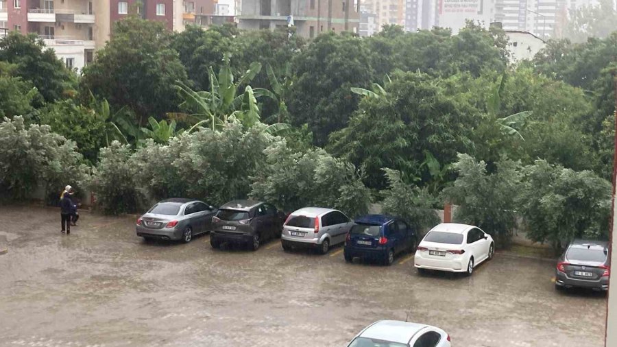 Mersin’de Toroslardan Sahile Kadar Yağmur Etkili Oldu