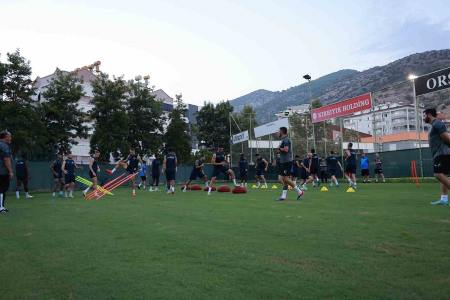 Alanyaspor’da Fenerbahçe Mesaisi Başladı