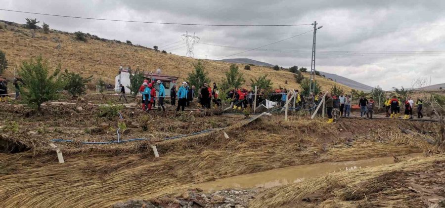 Selde Kaybolan Şahsın Cenazesi Bulundu