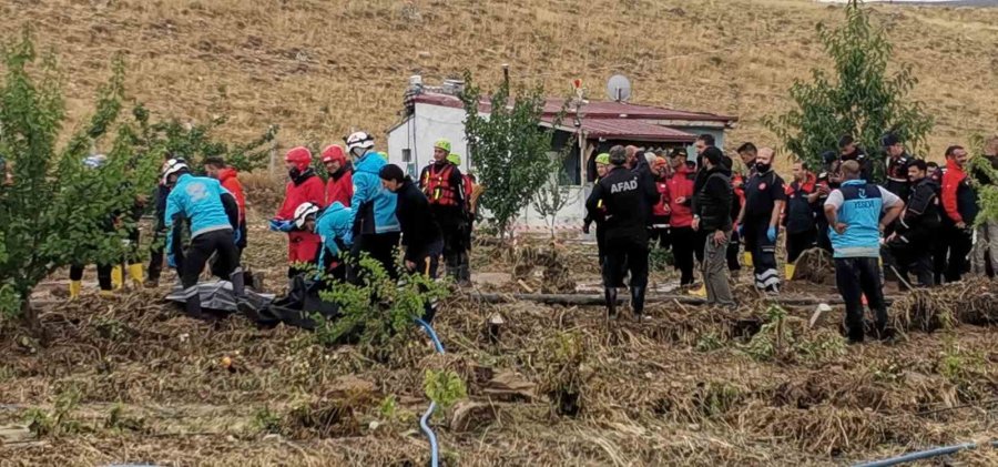 Selde Kaybolan Şahsın Cenazesi Bulundu