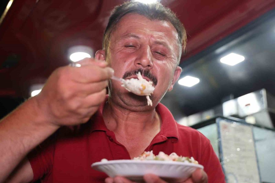 Osmanlı Sofralarından Gelen Vazgeçilmez Lezzet: "tavuk Pilav"