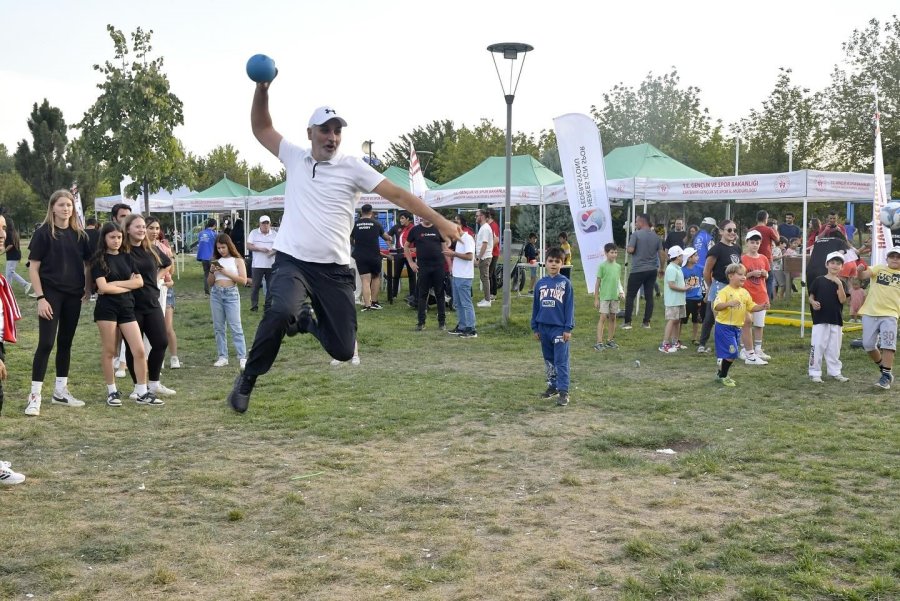 Gençlik Ve Spor Festivali Gerçekleştirildi