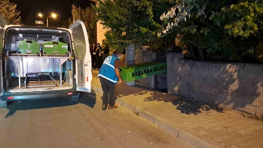 80 Yaşındaki Adamın Ölümü Evden Gelen Kötü Kokuyla Ortaya Çıktı