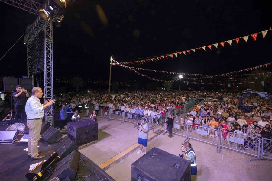 Başkan Seçer, ’1. Aydıncık Yaza Veda Festivali’ne Katıldı