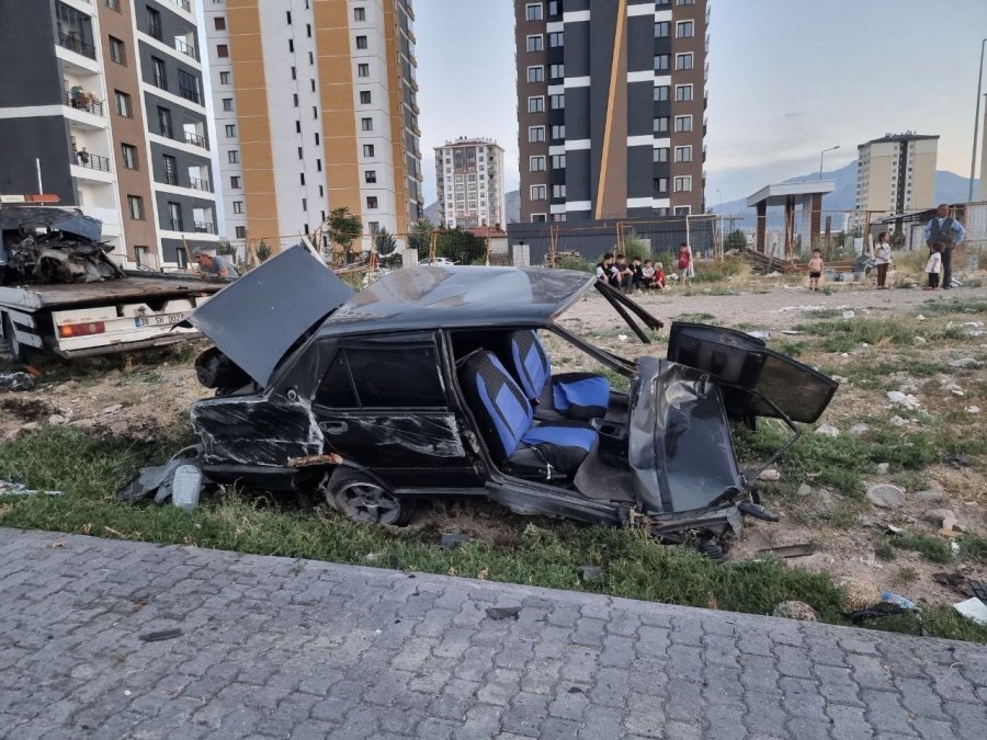 Tofaş’ın İkiye Bölündüğü Kaza Kamerada