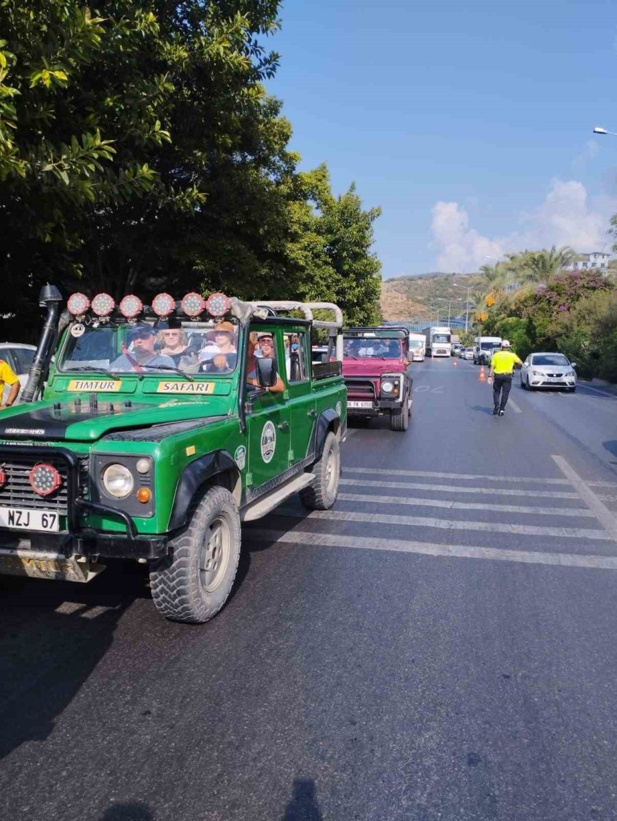 Alanya’da Kurallara Uymayan Safari Araçlarına Ceza Kesildi