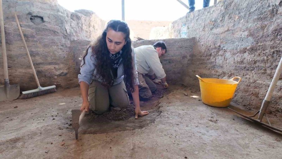 Odunpazarı Belediye Başkanı Kurt’tan Eskişehir’in Bilinen En Eski Şehrine Ziyaret