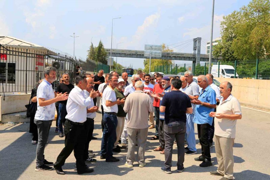 Tatil Yaparken Kafasına Baca Kapağı Düşen Kadın Hayatını Kaybetti