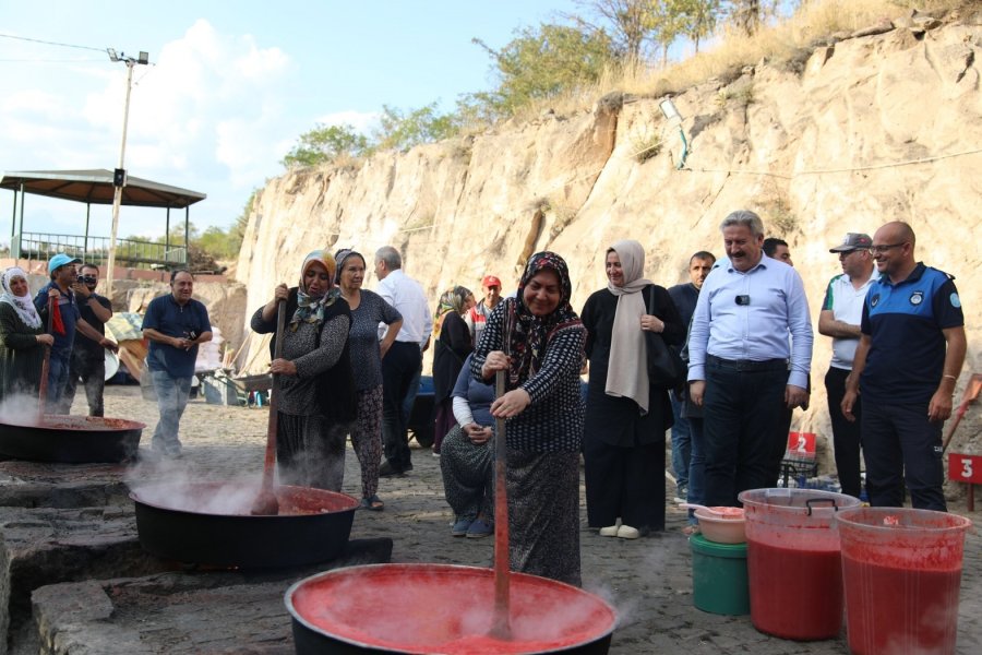 Başkan Palancıoğlu, Salça Günleri’nde Evliyalar Parkı’nı Ziyaret Etti