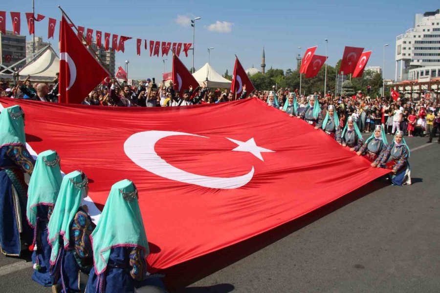 Zafer Bayramı, Kayseri’de Coşkuyla Kutlandı