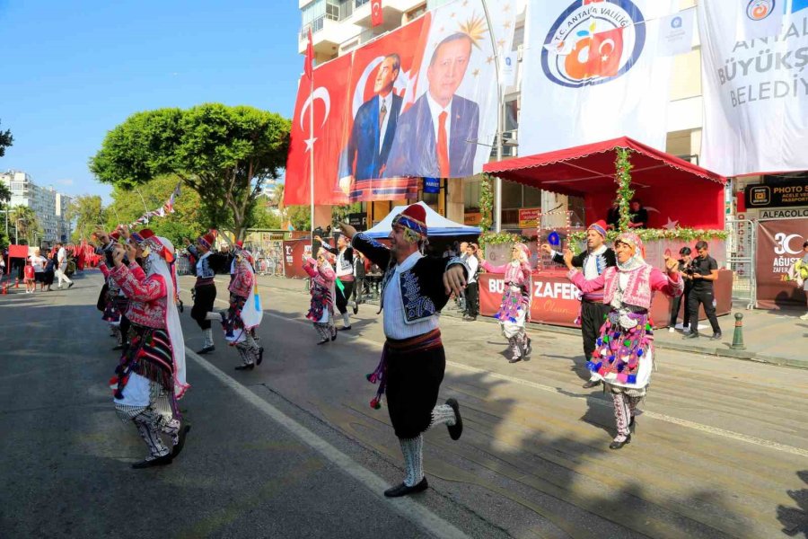 Antalya’da 30 Ağustos Coşkusu Yaşandı