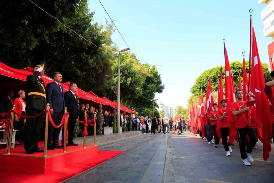 Antalya’da 30 Ağustos Coşkusu Yaşandı