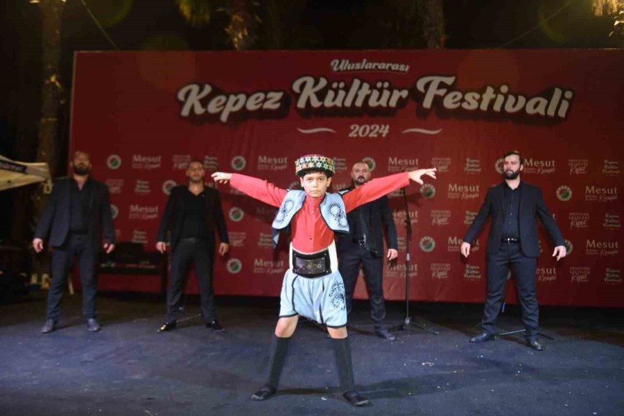 Kepez’den Zafer Bayramı’na Özel Coşkulu Konser