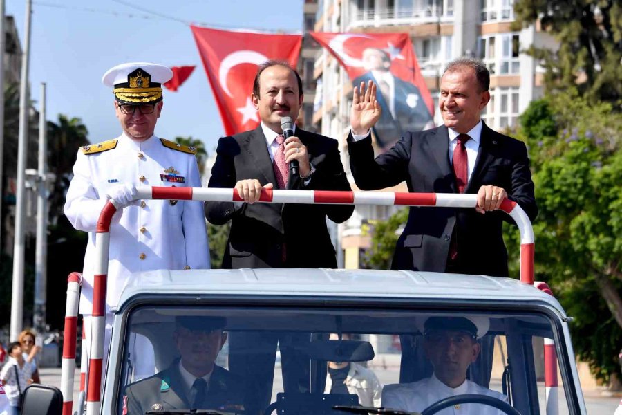 Başkan Seçer: "bağımsızlık Mücadelesinin Zaferle Taçlandığı Gündür Bugün"